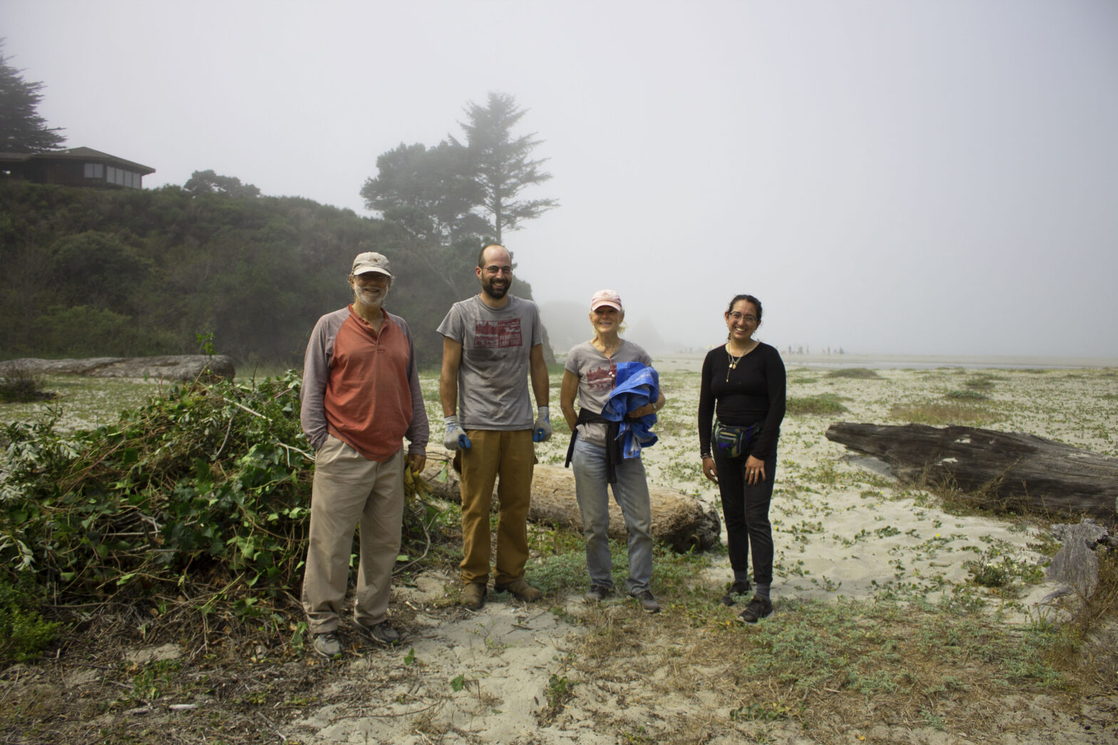 Volunteers at Hare Creek Beach